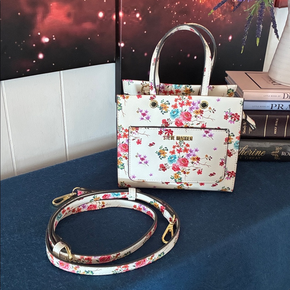 Steve Madden Small Handbag/Crossbody